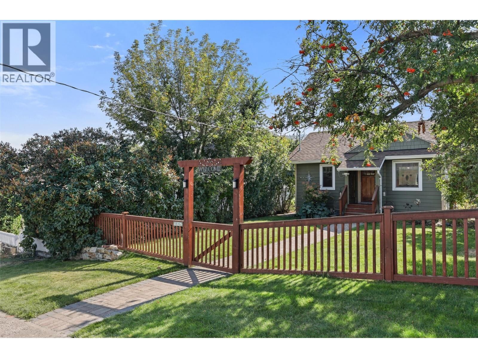Property Photo: 669 Pine Street BC V2C 2Z6