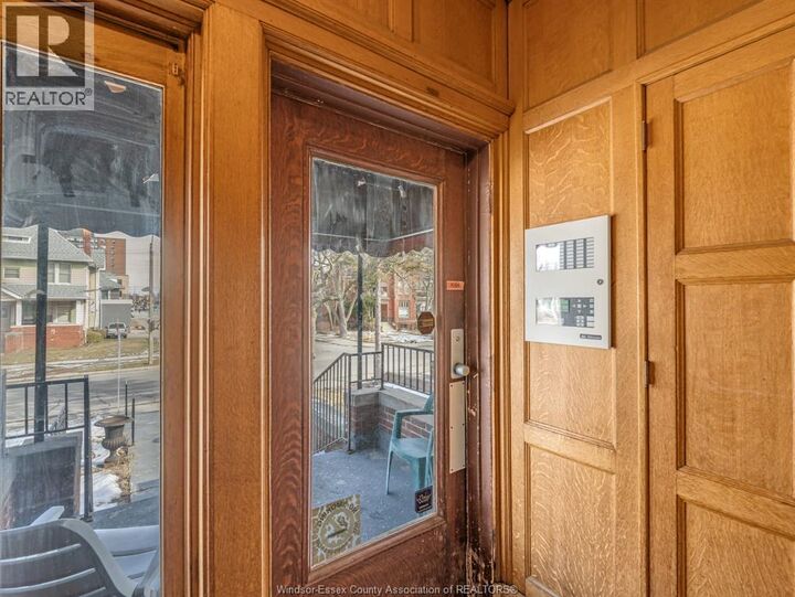 Property Photo:  801 Victoria Avenue  ON N9A 4N5 