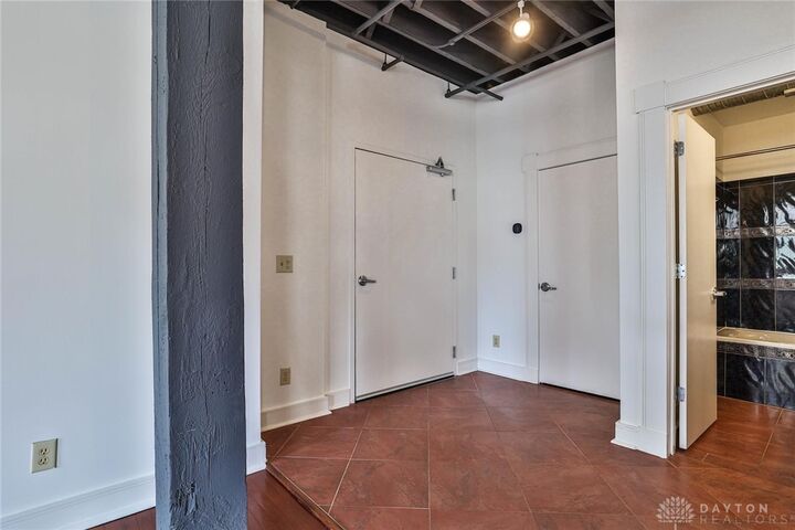 Property Photo: 215 Ice Avenue 201 OH 45402