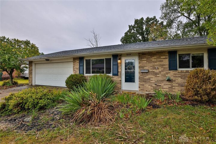 Property Photo: 6029 Imperial Hills Drive OH 45414