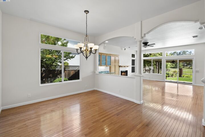 Property Photo:  5511 Lanai Ct  CA 94505