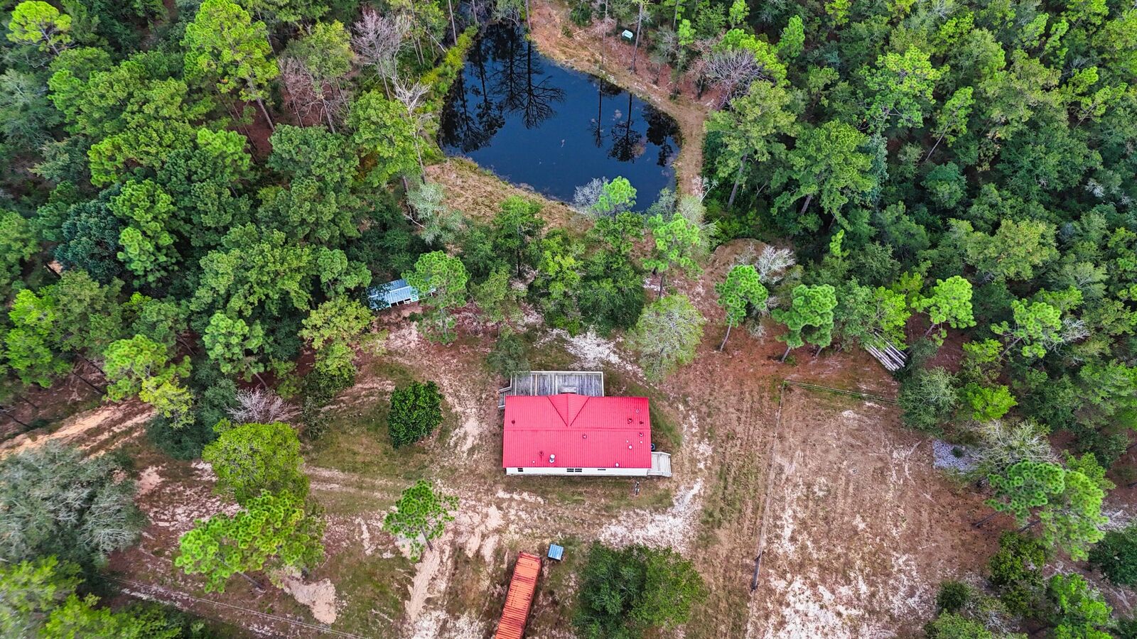 Property Photo: 5220 Stallion Drive FL 32539