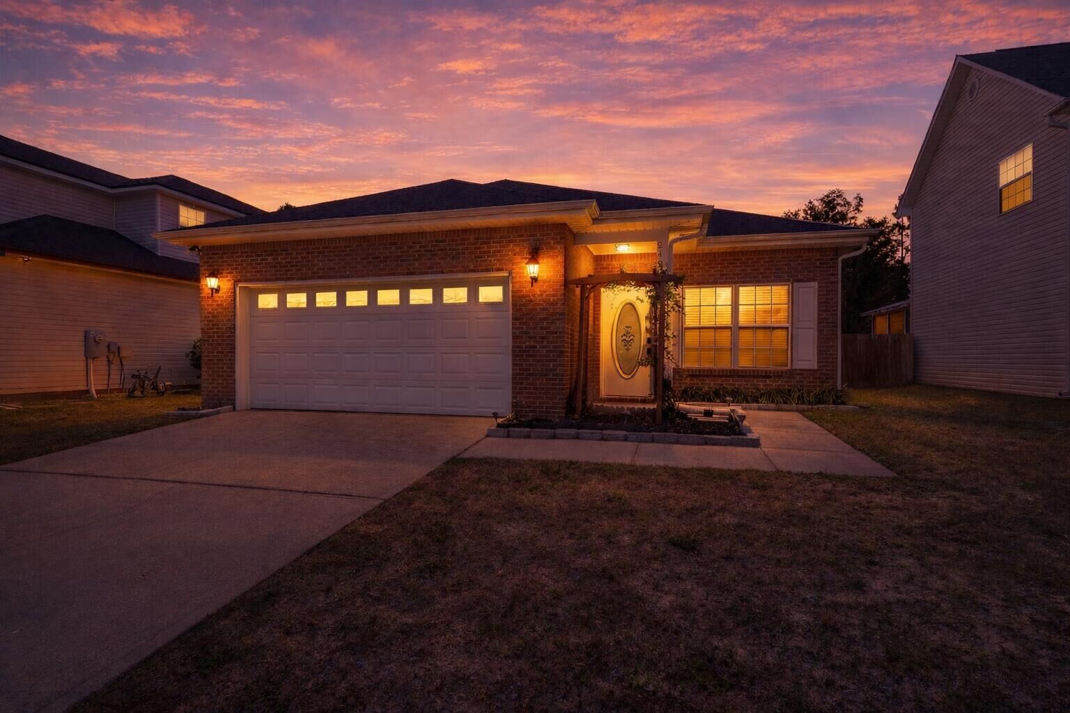 Property Photo: 2490 S Lakeview Drive FL 32536