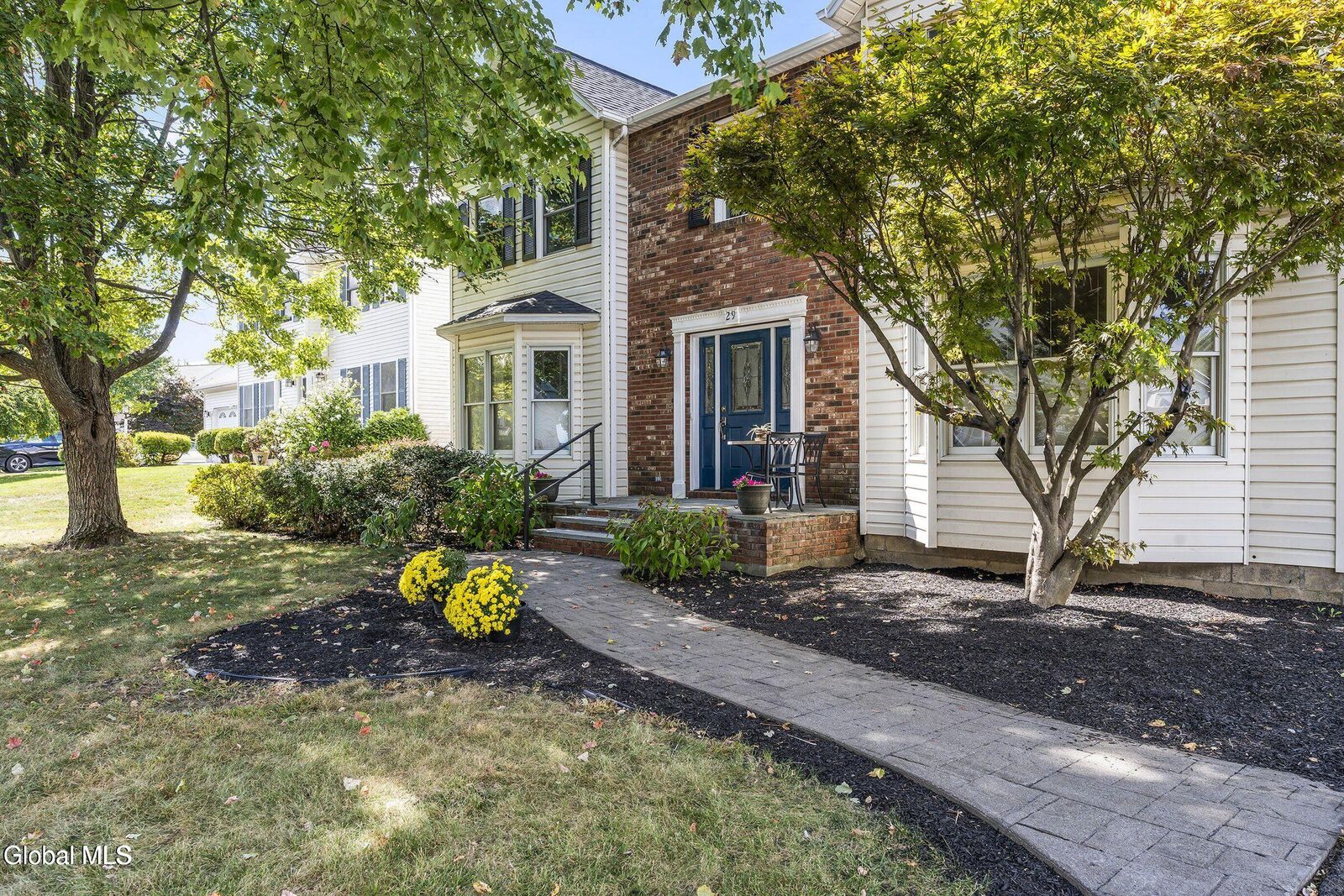 Property Photo:  29 Dublin Court  NY 12110