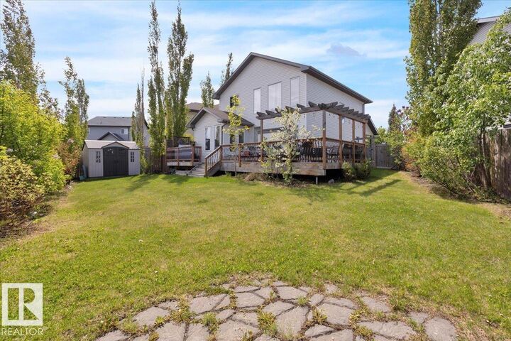 Property Photo:  815 Foxwood Bay  AB T8A 4T2 
