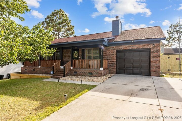 5721 Walkabout Road  Hope Mills NC 28348 photo