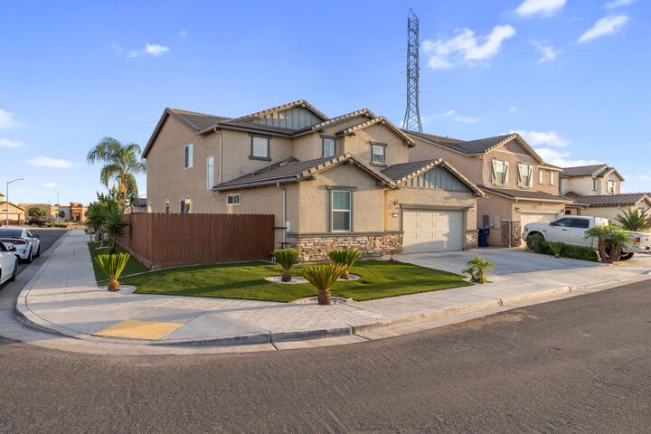 Property Photo:  6753 W Beechwood Avenue  CA 93722