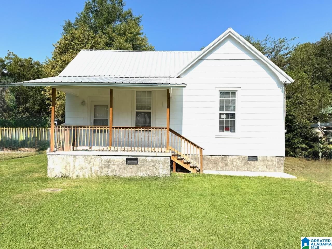 Property Photo: 13 Comnock Avenue AL 35904