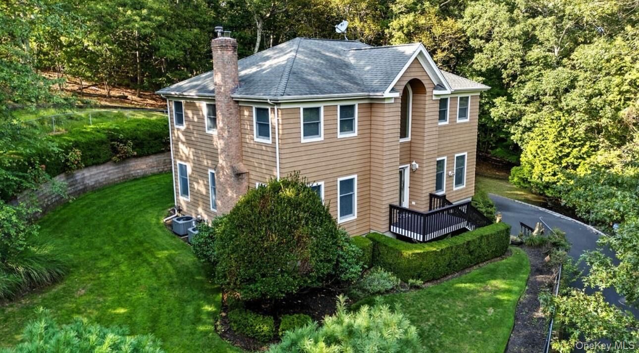 Property Photo: 10 Woodhull Landing Road NY 11764