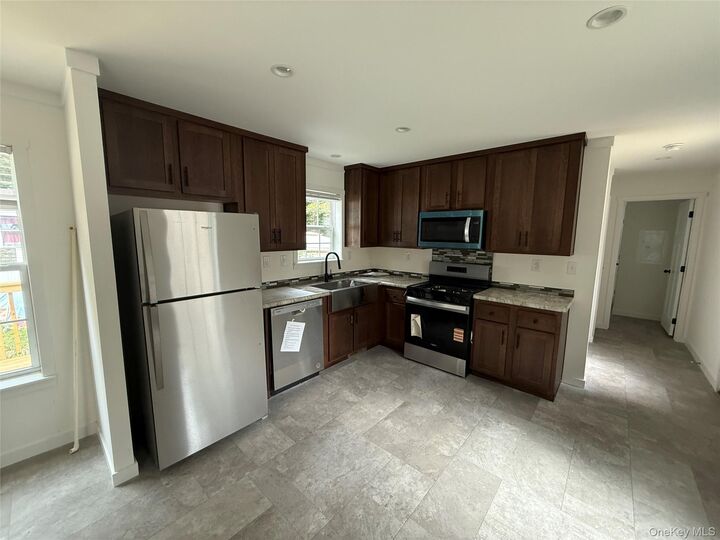 Property Photo:  128 Forest Park  NY 12589 
