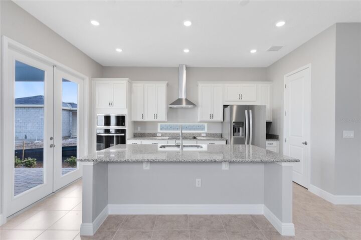 Property Photo:  9841 Peebles Street  FL 32827 