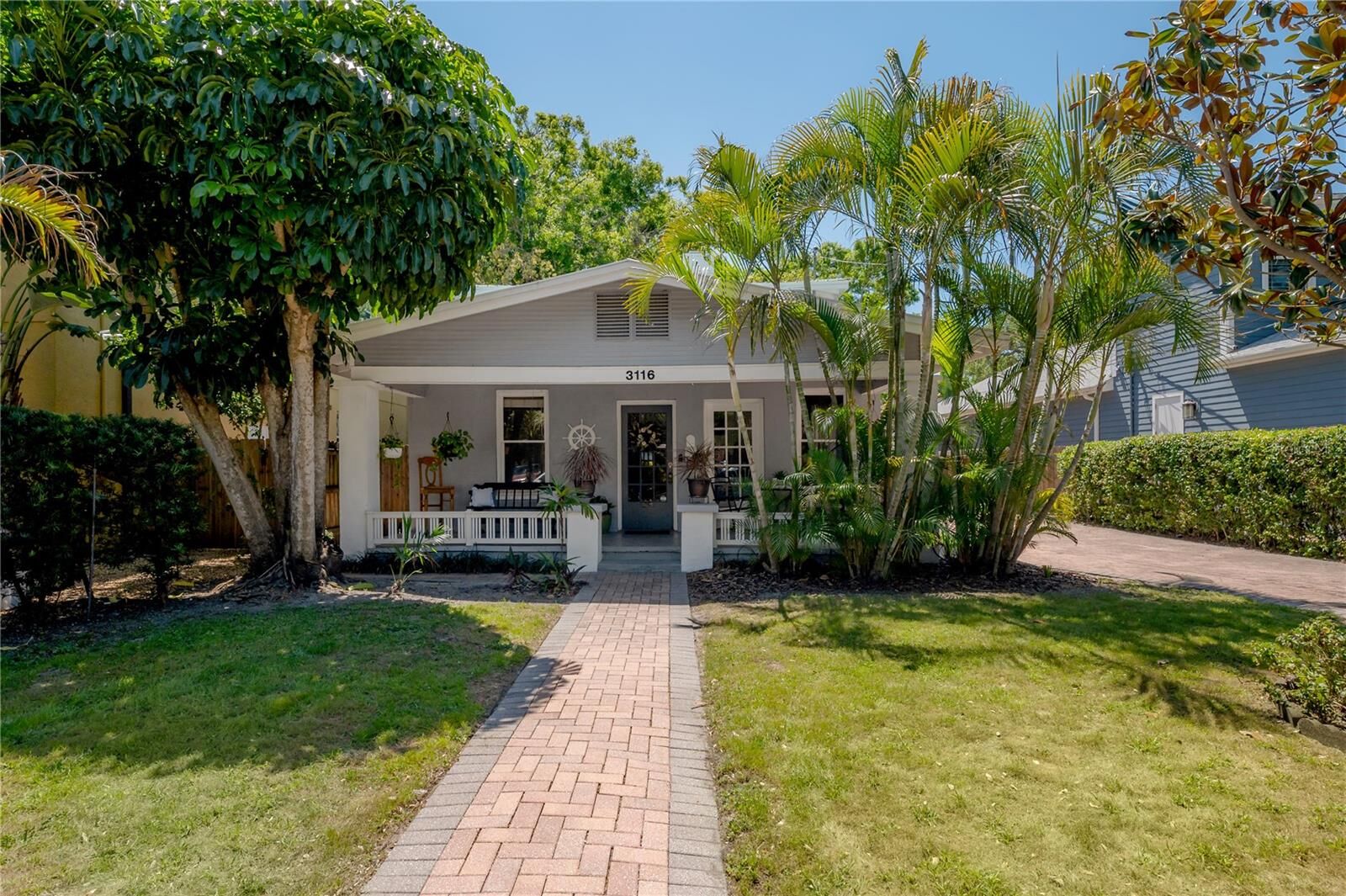 Property Photo: 3116 W Wallcraft FL 33611