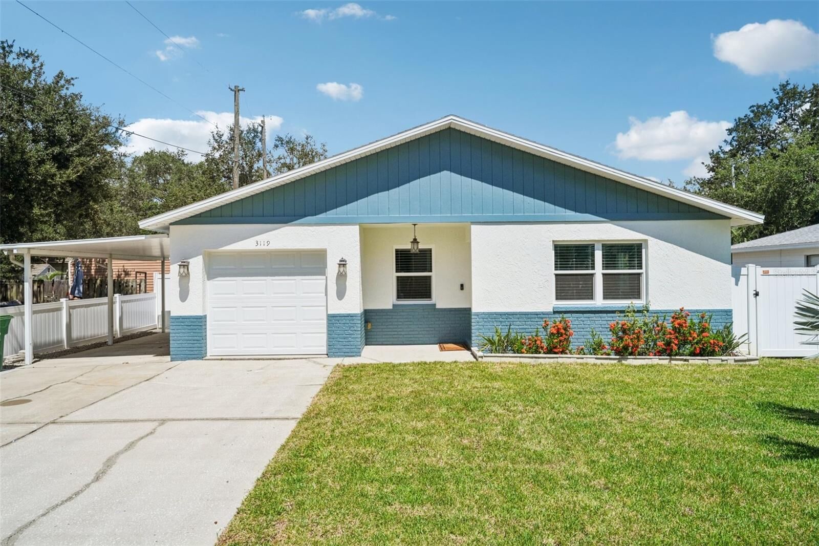 Property Photo:  3119 W Hartnett Avenue  FL 33611 