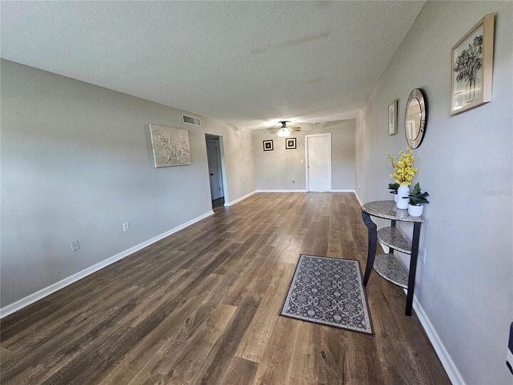 Property Photo: 5728 14th Avenue N 104B FL 33710