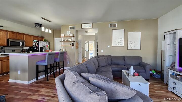 Property Photo:  32249 E Brampton Street  MI 48048 1969 