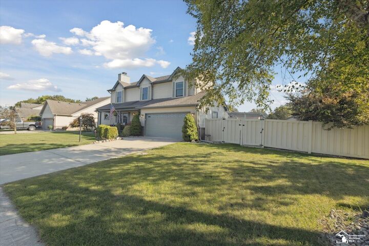 Property Photo:  4468 Partridge Lane  MI 48166 