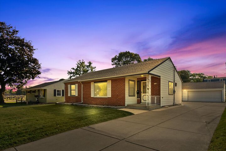 1139 4th Ave  Grafton WI 53024 photo
