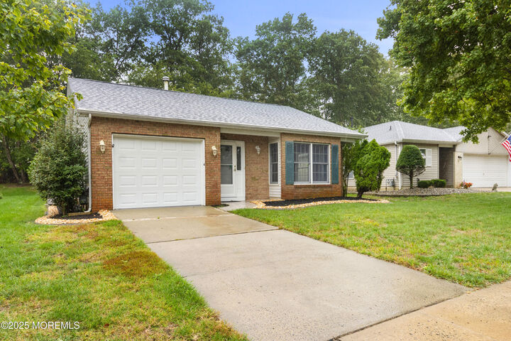 Property Photo:  1776 Buttonwood Avenue  NJ 08755 