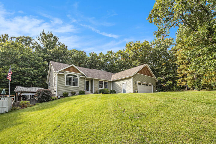 Property Photo:  2933 Cedar Hills Lane  MI 49457 
