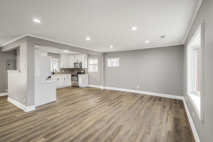 Property Photo:  127 Blackhawk Drive  IL 60466 