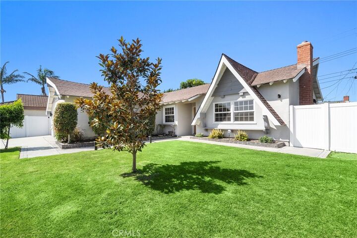 Property Photo:  4951 Maui Circle  CA 92649 