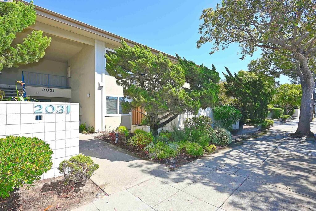 Property Photo: 2031 Otis Dr H CA 94501