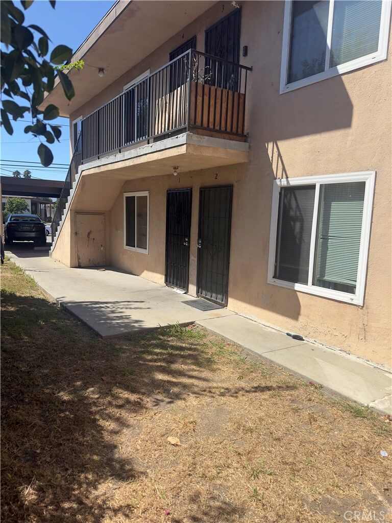 Property Photo:  1531 Del Amo 1  CA 90501 