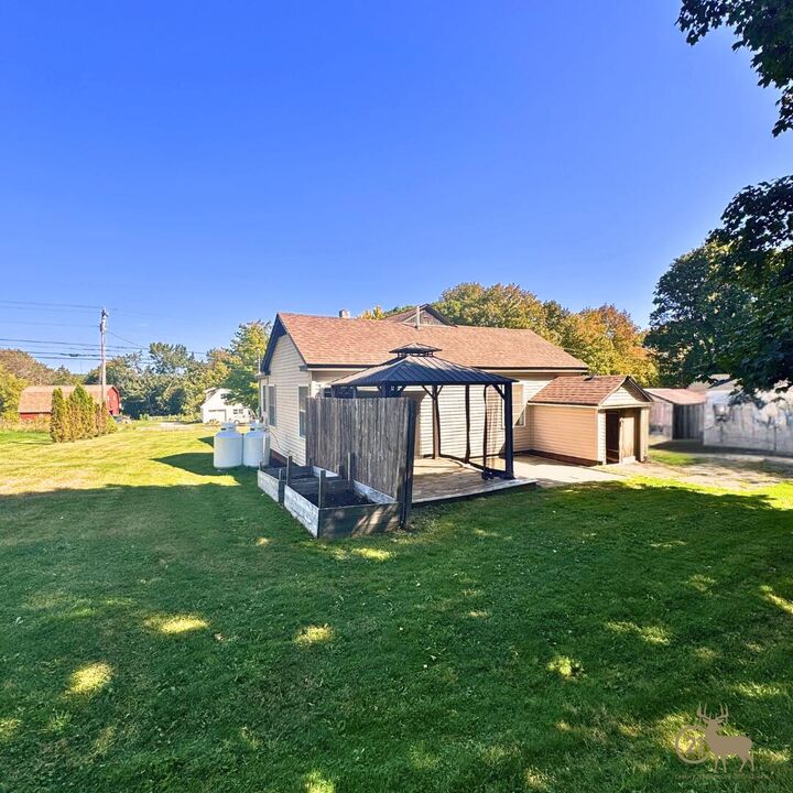 Property Photo:  1016 Main Road  ME 04419 