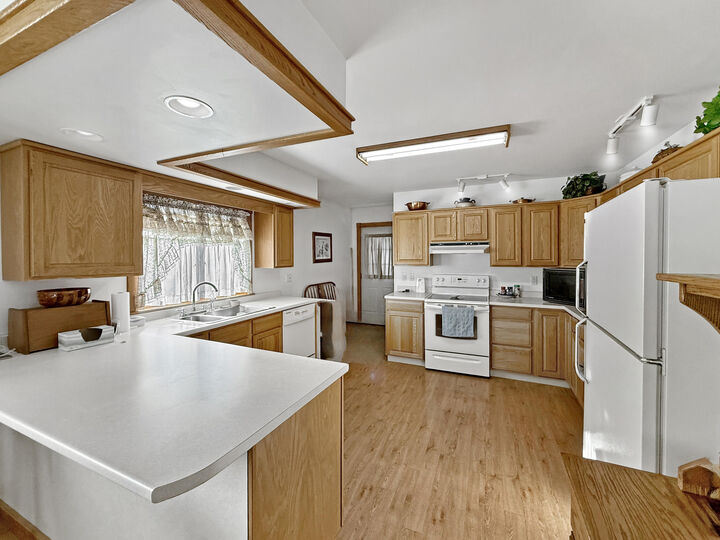 Property Photo:  626 Horseback Road  ME 04419 