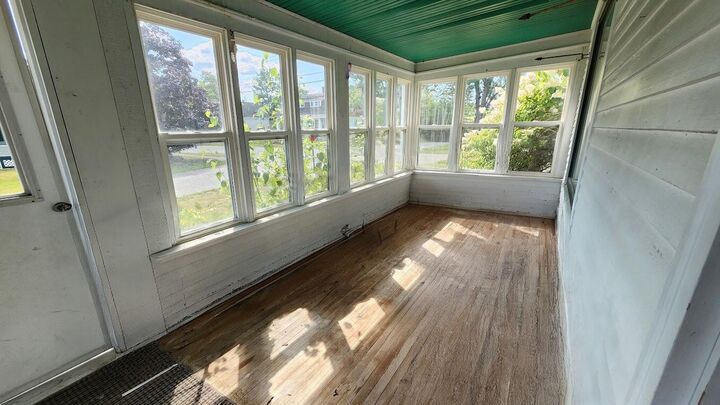 Property Photo:  17 Bates Street  ME 04462 