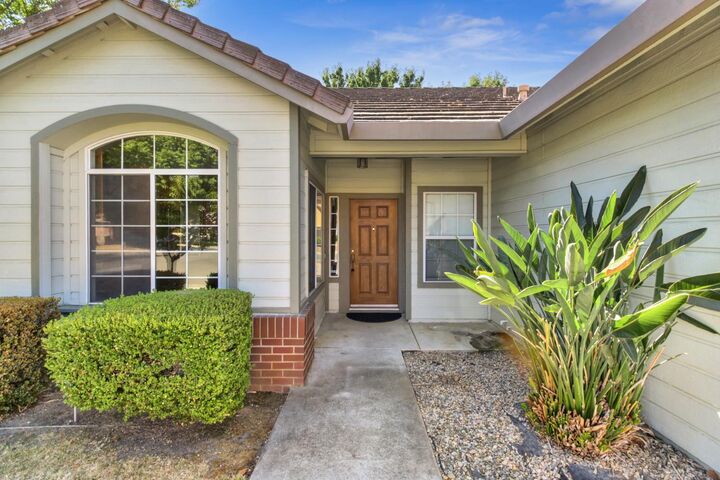 Property Photo:  8990 Chantal Way  CA 95829 