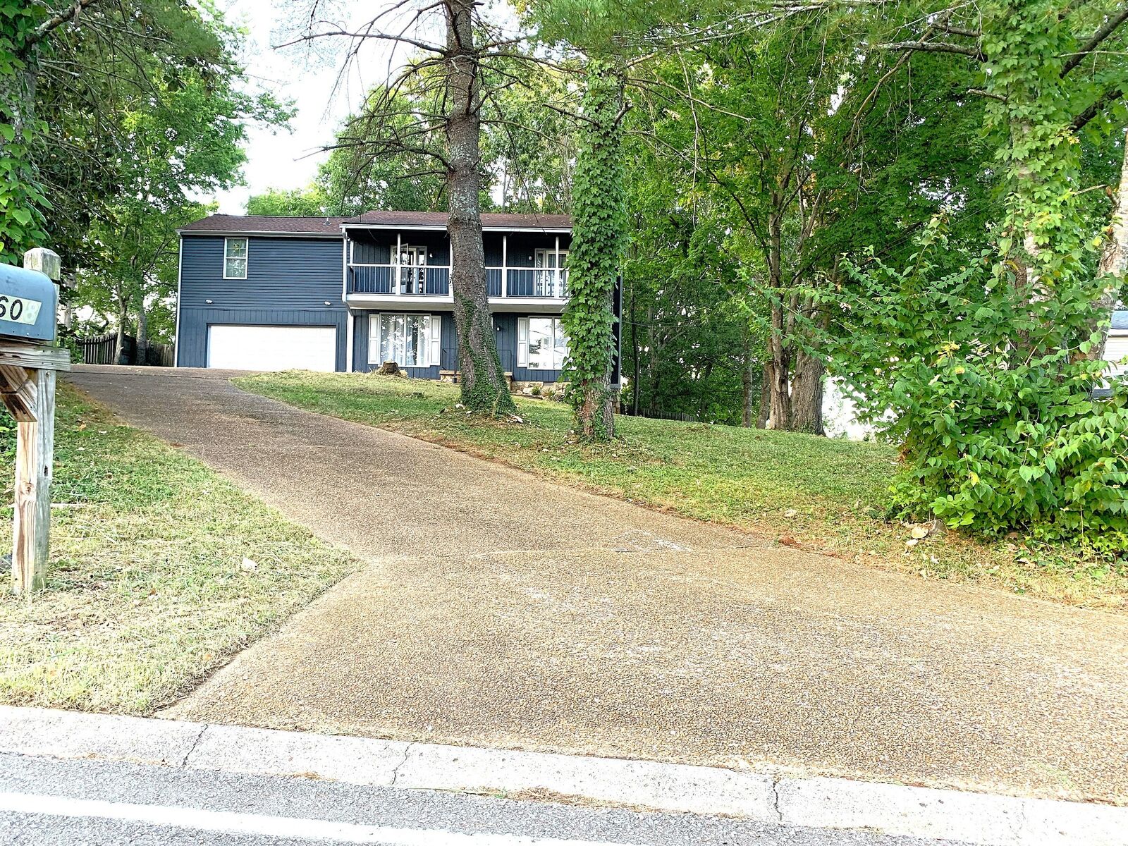 Property Photo: 608 River Ridge Ct TN 37221