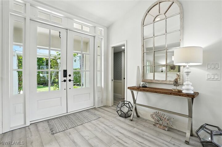 Property Photo: 205 Spring Line Drive FL 34102