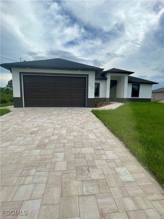 Property Photo: 3026 36th Street SW FL 33976