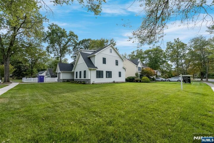 Property Photo:  209 Cornwall Road  NJ 07452 
