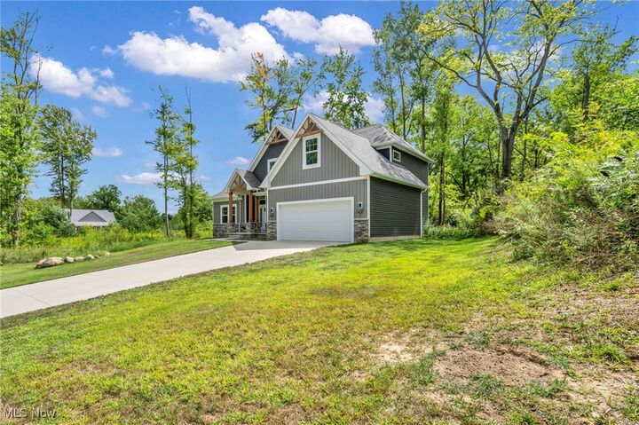 Property Photo:  5 Foxwood Circle  OH 44889 
