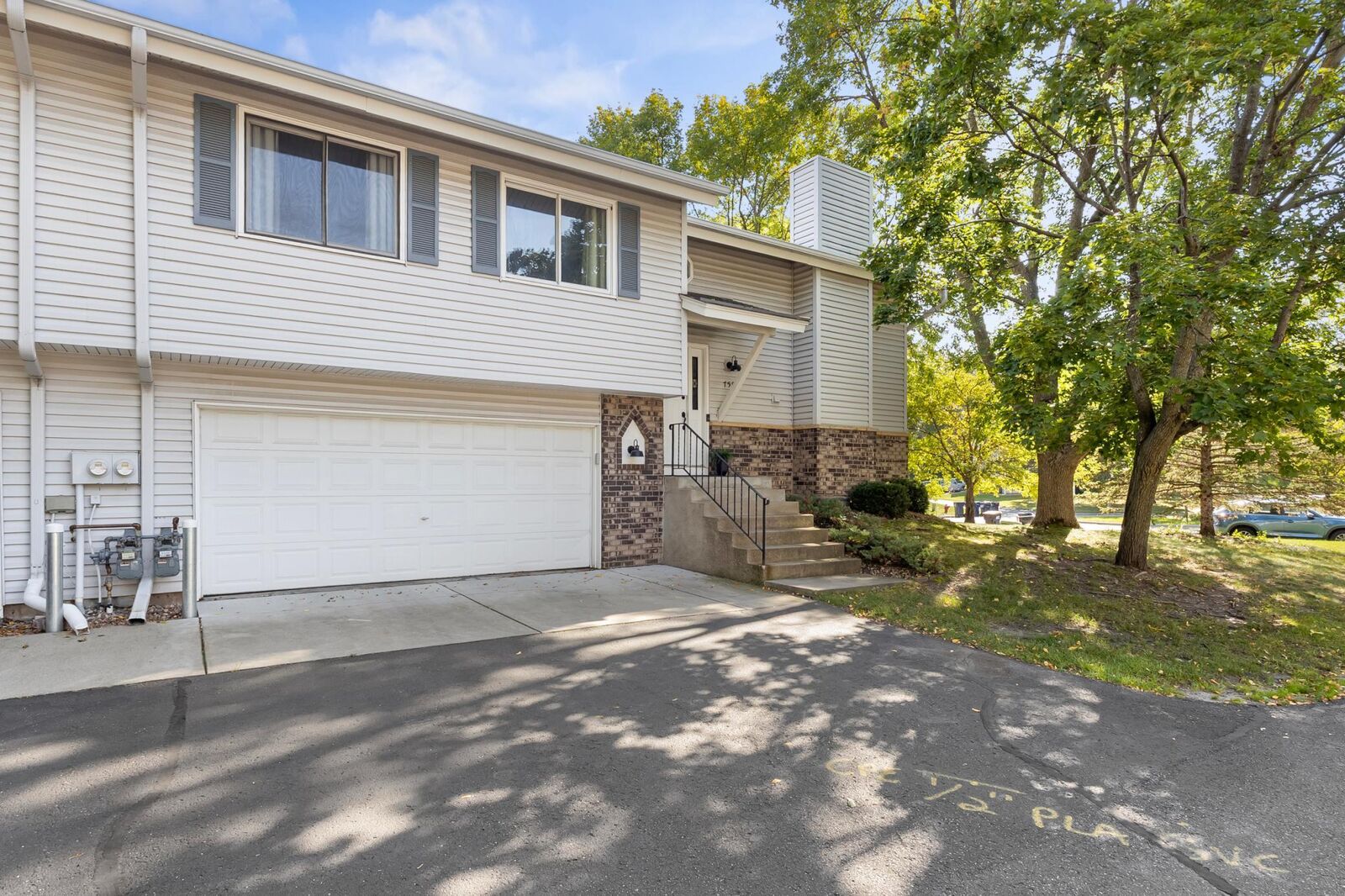 Property Photo:  753 Evergreen Court  MN 55337 