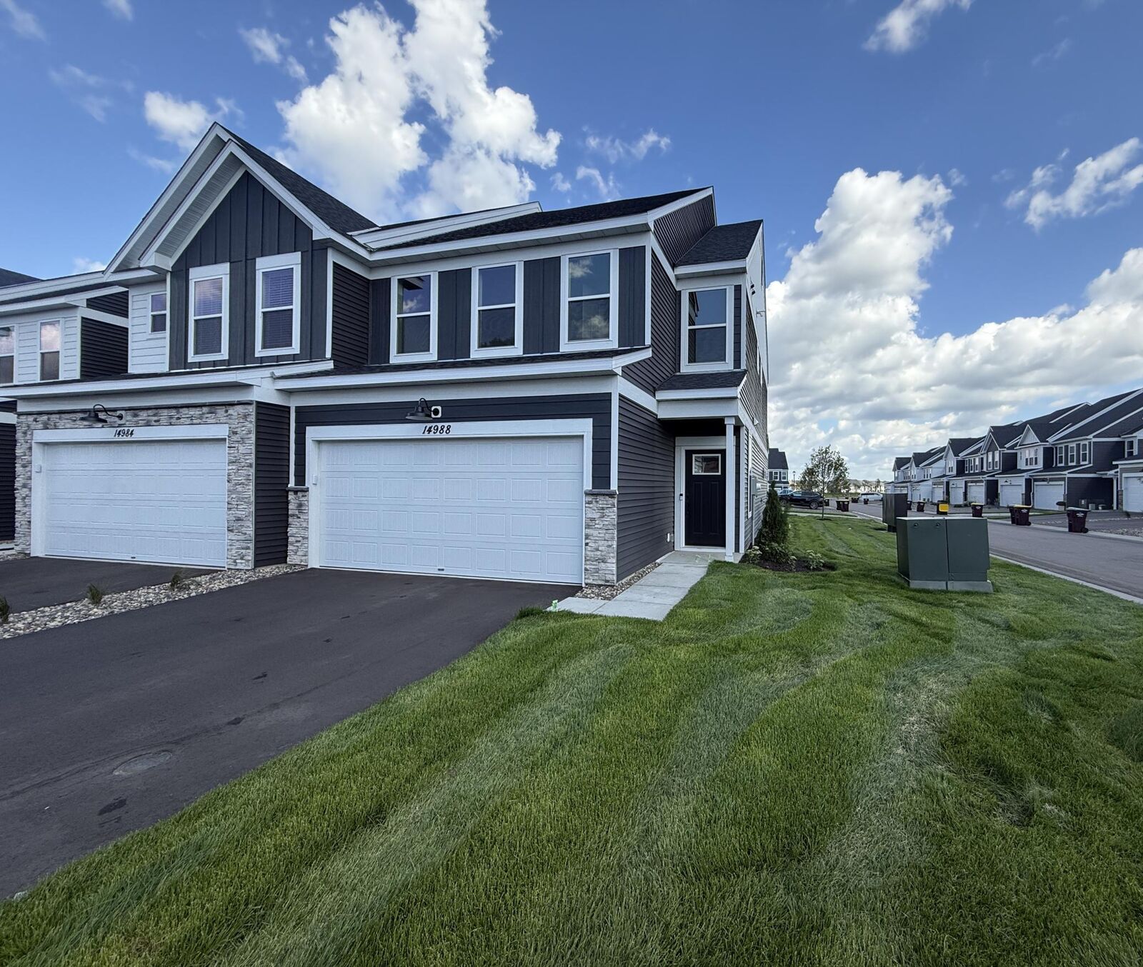 Property Photo: 14988 Avondale View MN 55068