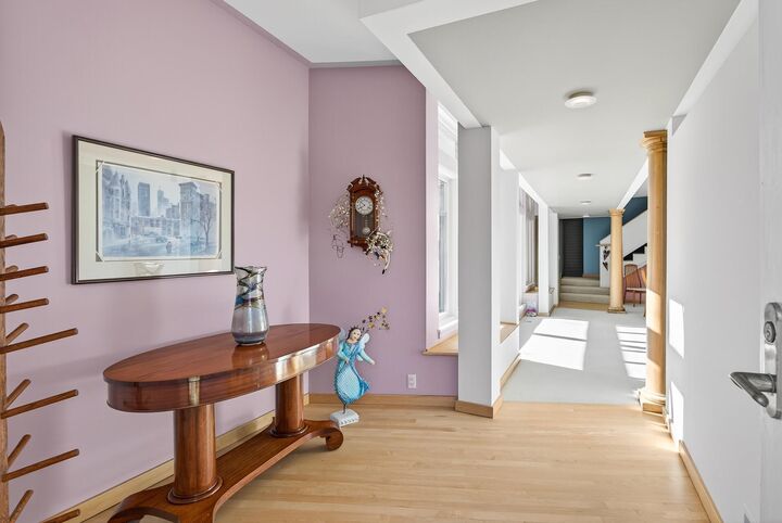 Property Photo:  555 Montcalm Place  MN 55116 