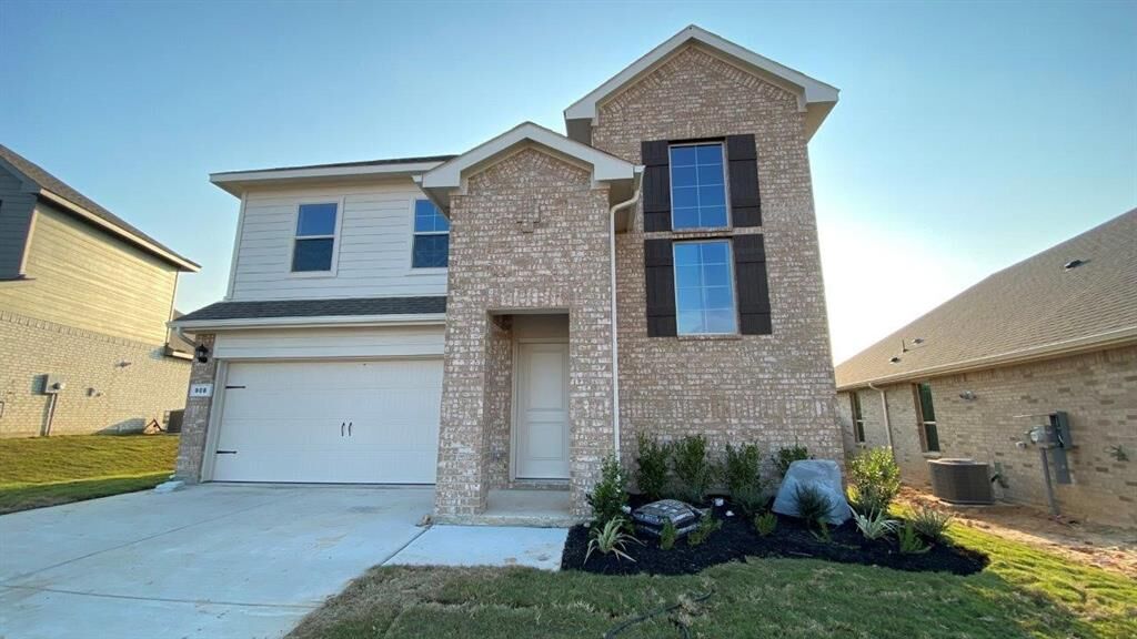 Property Photo: 908 Sage Drive TX 76234