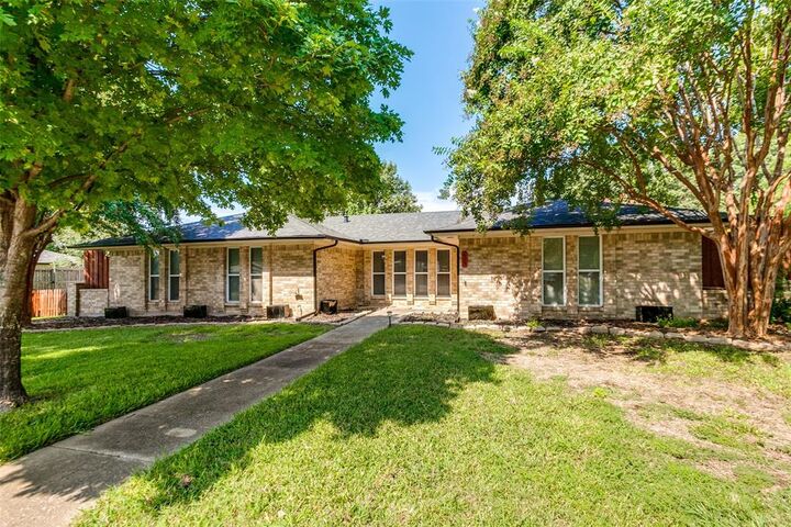 Property Photo: 609 Lake Ridge Drive TX 75002