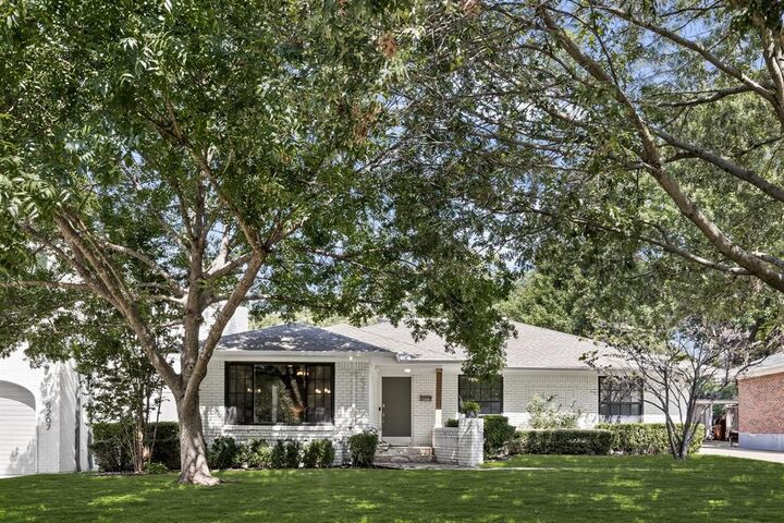 6211 Marquita Avenue  Dallas TX 75214 photo