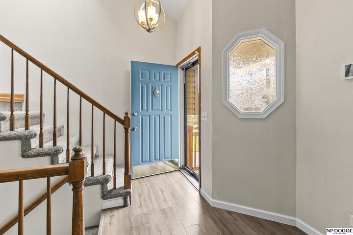 Property Photo:  5615 N 112th Circle  NE 68164 
