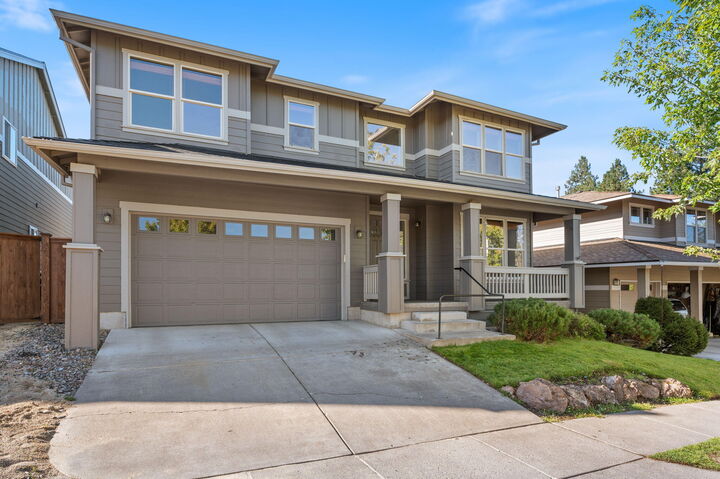 Property Photo:  113 NW Outlook Vista Drive  OR 97703 