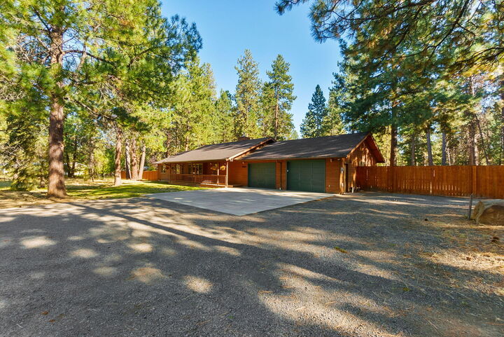 Property Photo:  19425 River Woods Drive  OR 97702 