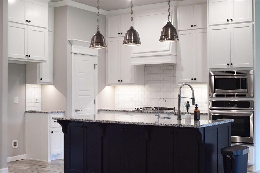 Property Photo:  11817 Edi Avenue  OK 73099 