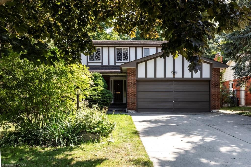 Photo de la propriété: 8 Jerome Park Drive ON L9H 6H2