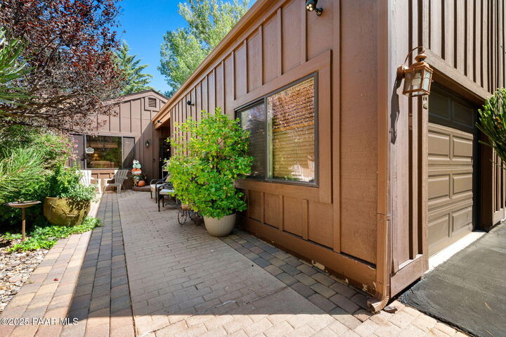 Property Photo:  242 Mahogany Lane  AZ 86303