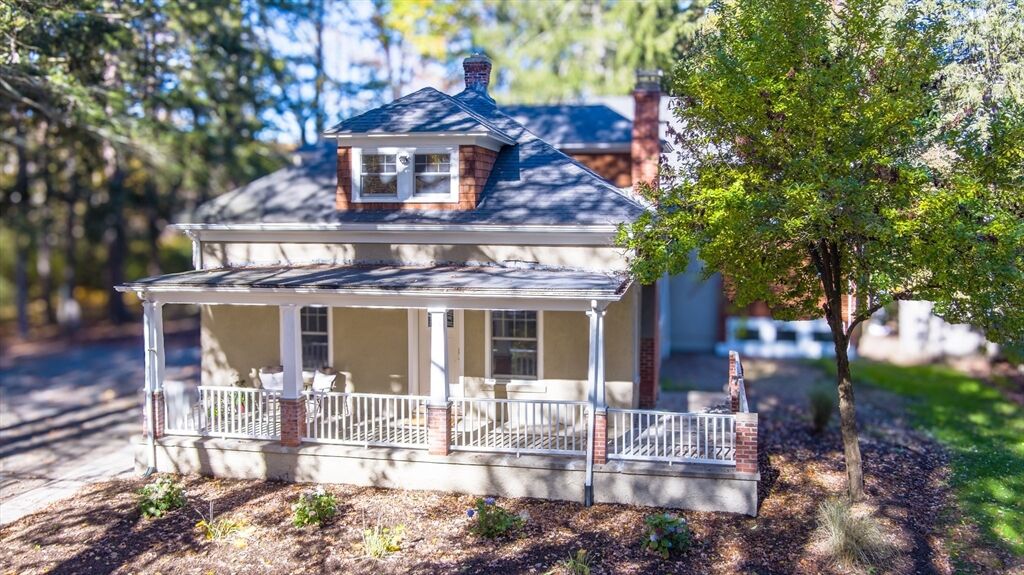 Property Photo:  98-A Union St  MA 02356