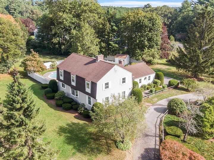 Property Photo:  17 Rose Glen Dr  MA 01810 